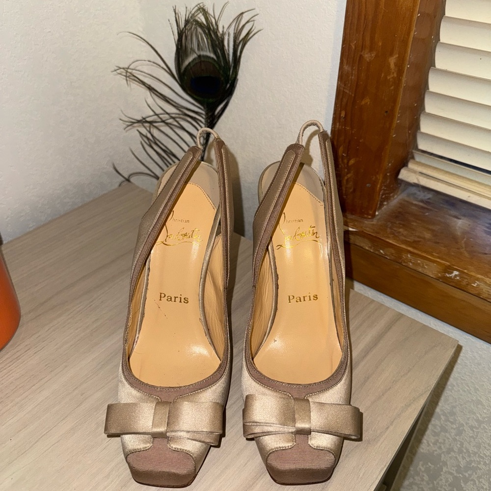 Christian Louboutin Bow Pumps